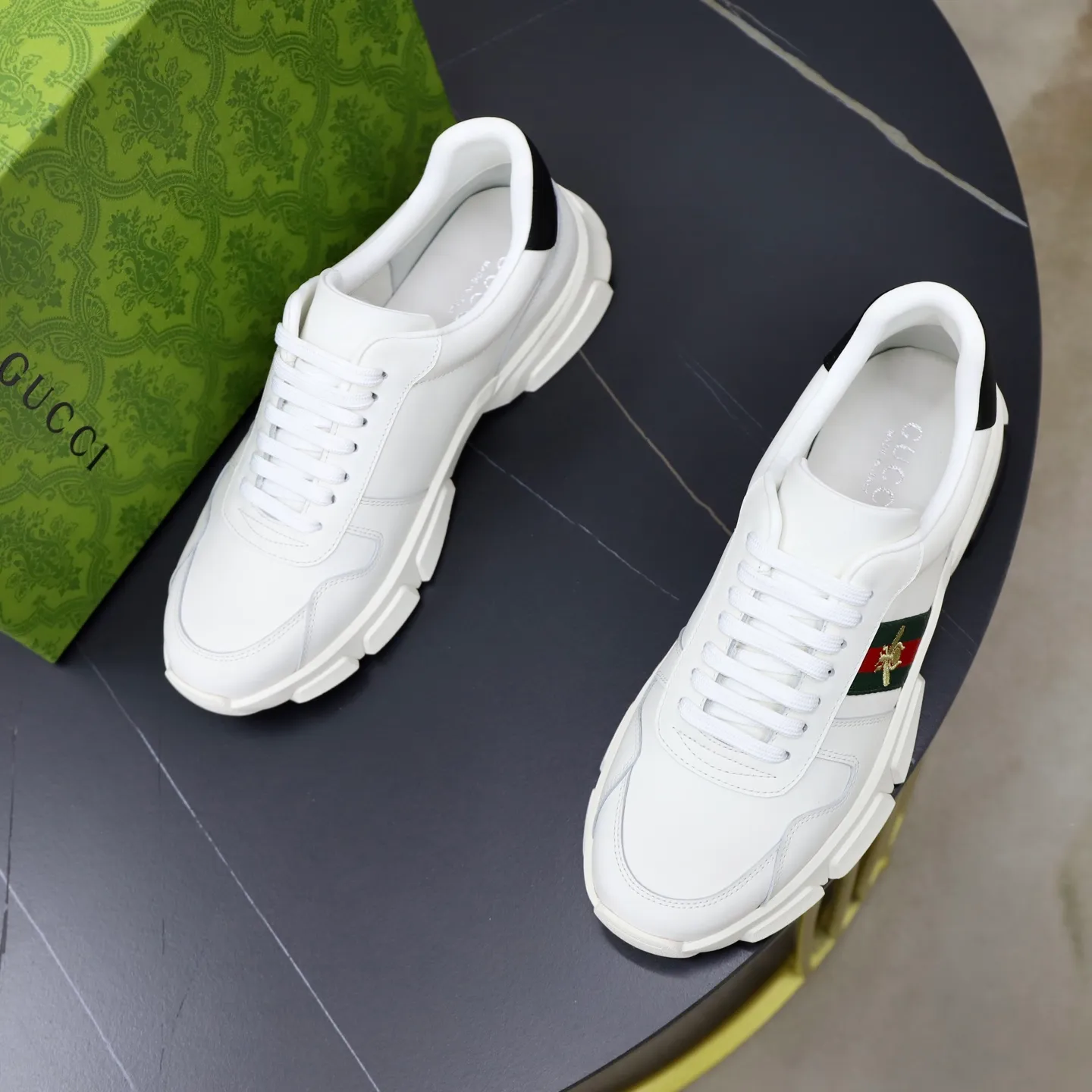 Ex-factory price: 540💰💰🙅‍♂️🙅‍♂️🙅‍♂️ Brand: GUCCI Standard code: 38-44 (45 customized) Grade: Same as the official website Material: Cowhide stitching Comfortable and breathable sheepskin lining Lightweight and wear-resistant sports outsole Style category: Men's fashionable casual shoes Running sports shoes Distinguished luxury brand elements Top luxury color: actual picture color